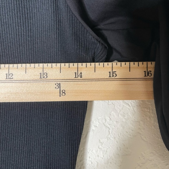 Ulla Johnson Puff Sleeve Top Size Small Black 1/4 Snaps Ribbed body - Picture 8 of 10